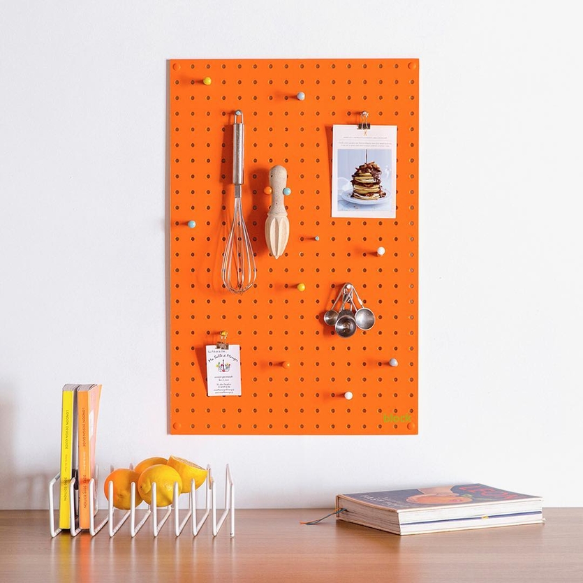 Оранжевая кухня в интерьере: плюсы и минусы, советы, тренды и 70+ фото для вдохновения