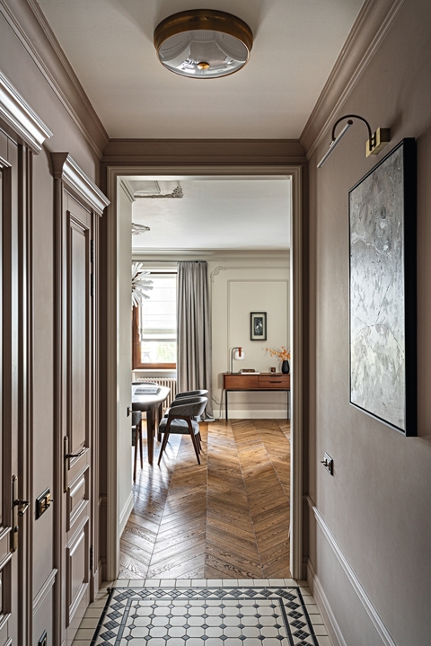 Парижский стиль в Казани: как дизайнер оформила квартиру для своей семьи