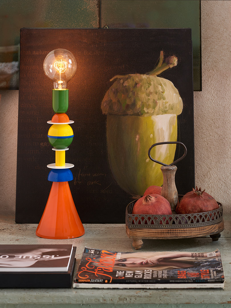 ​Slide Studio представила настольную лампу в стиле ретро