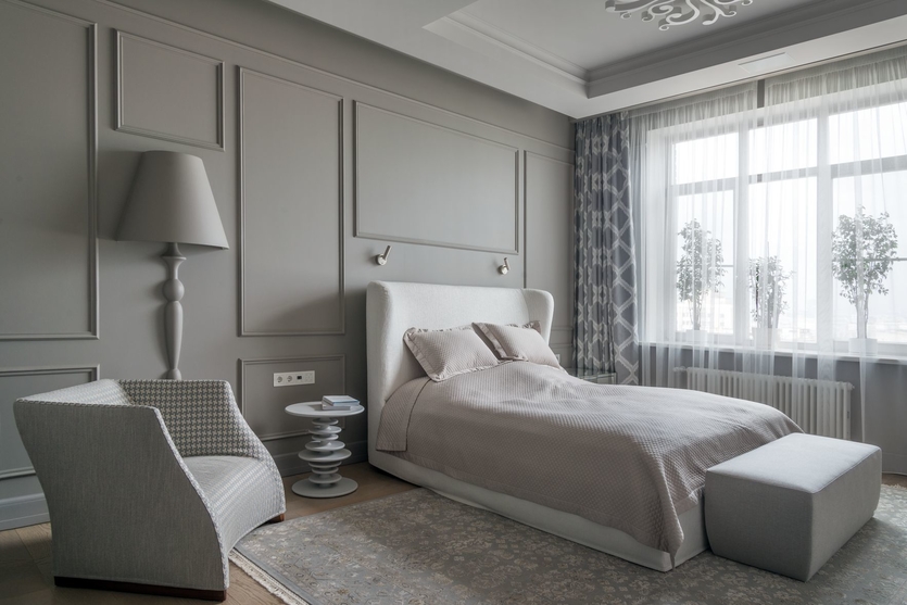 Квартира в серых тонах: элегантный классический интерьер для молодой женщины