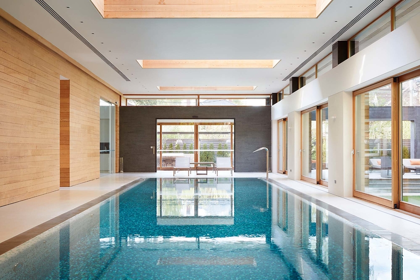 4 дизайнерских бассейна для идеального летнего отдыха
