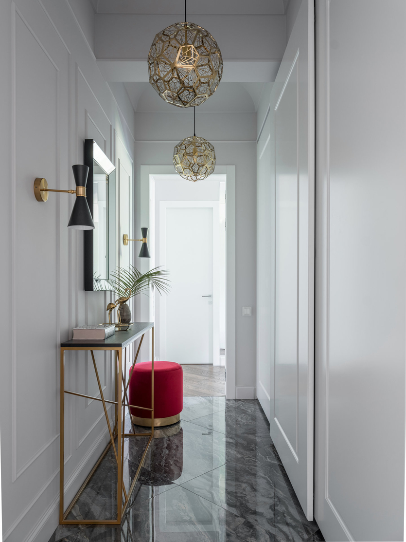 Белые двери в интерьере квартиры: удачные решения + реальные примеры