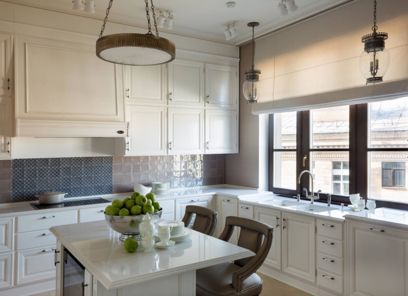 Как оформить окно на кухне: создаем стильный интерьер