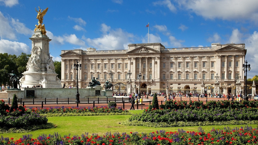 6 роскошных резиденции современных монархов