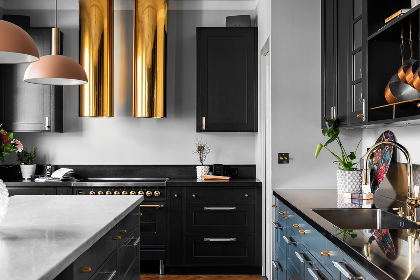 ​Как решиться на кухню в черном цвете: советы + 90 фото-примеров