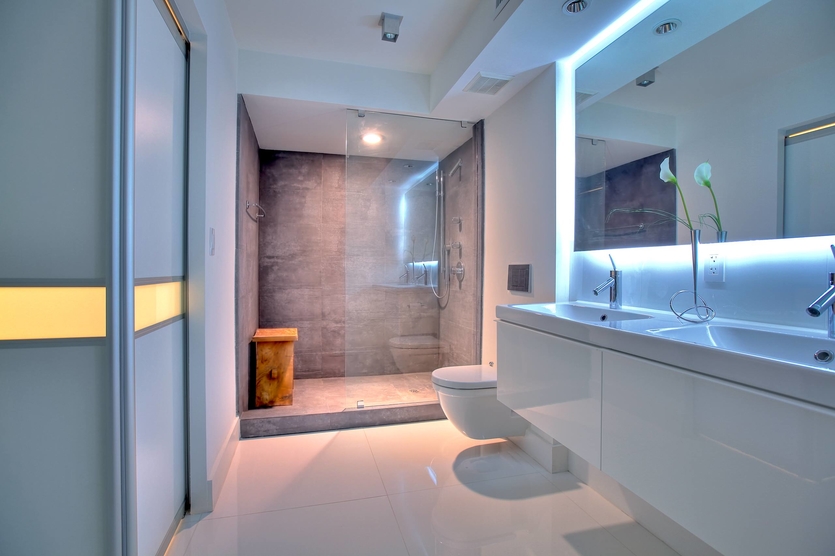 Современная ванная в стиле хай-тек – фото в духе высокотехнологичной эстетики