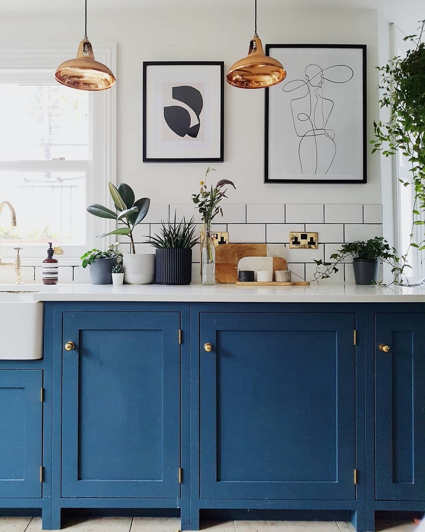 Дизайн кухни в сине сером цвете