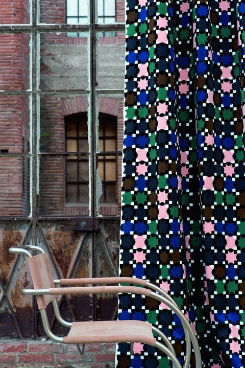 Модная геометрия: интерьерный текстиль с актуальными орнаментами