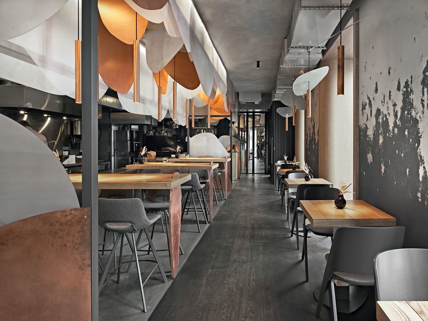 «Интерьер — это сцена для блюд»: авторы проекта об обновленном пространстве ресторана
