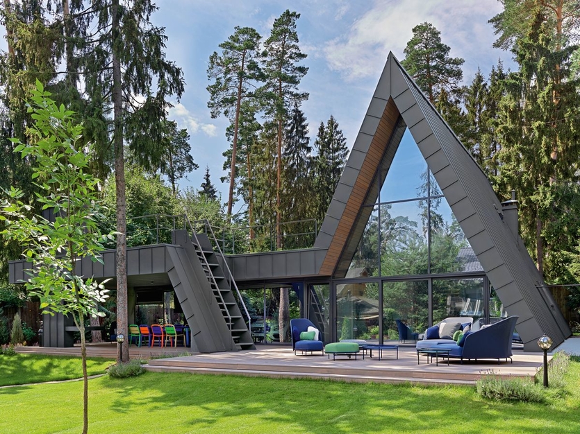 Треугольный дом: уникальная постройка в поселке Николина Гора