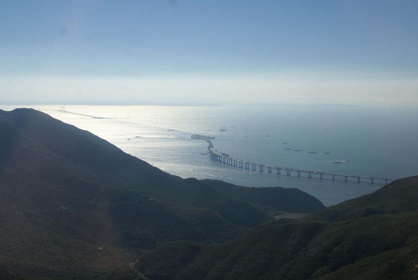 Бесконечная дорога: 10 самых длинных мостов в мире