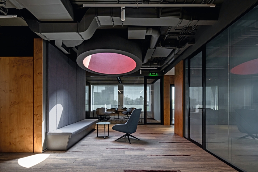 От банка до дизайн-студии: как выглядят модные офисы известных компаний