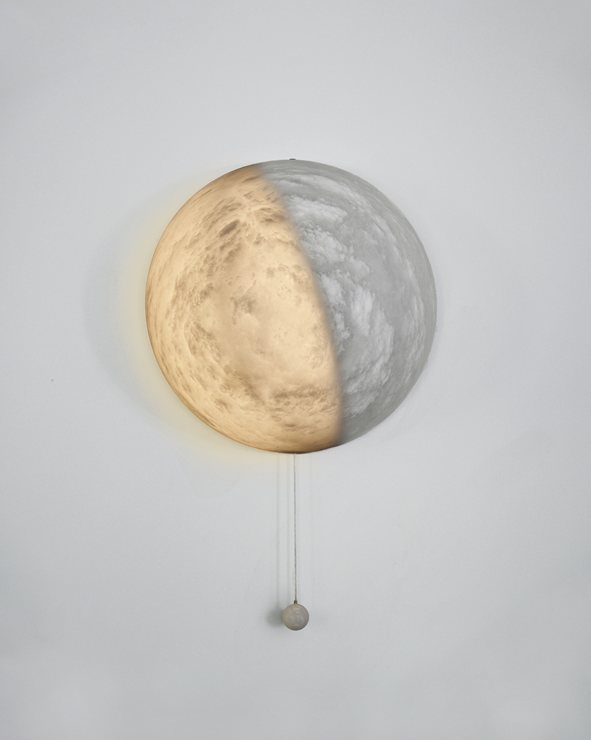 Луна над Парижем: светильник Франка Генсера