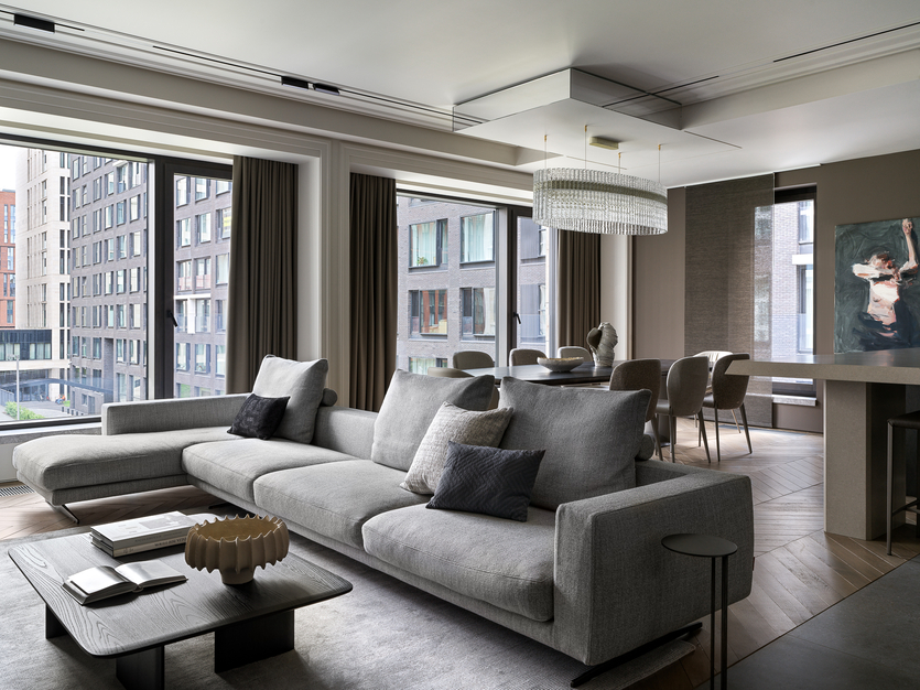 Интерьер в стиле московской неоклассики для большой семьи