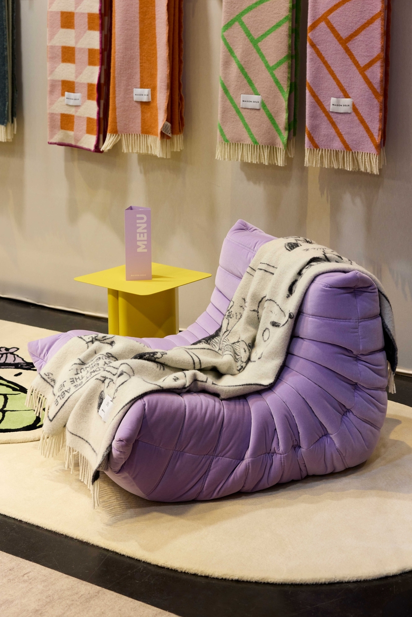 Как победить серость: яркие вещи в интерьер