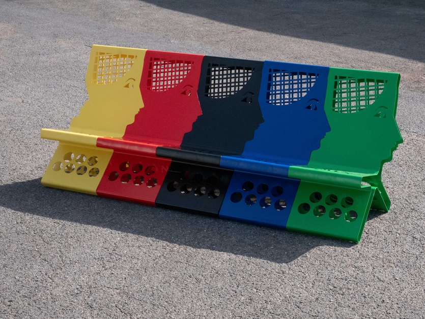 Как победить серость: яркие вещи в интерьер