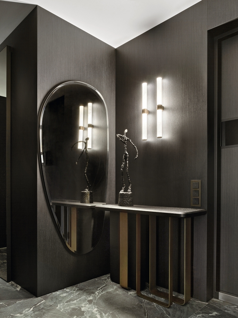 Респектабельный городской интерьер в темных тонах