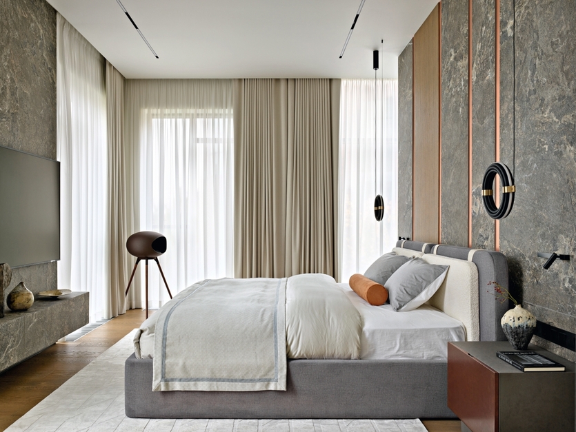 Уютный таунхаус в светлых тонах с природными акцентами