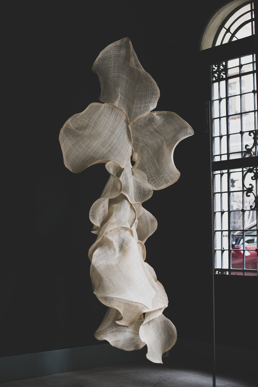 Световые скульптуры: необычный декор в интерьер