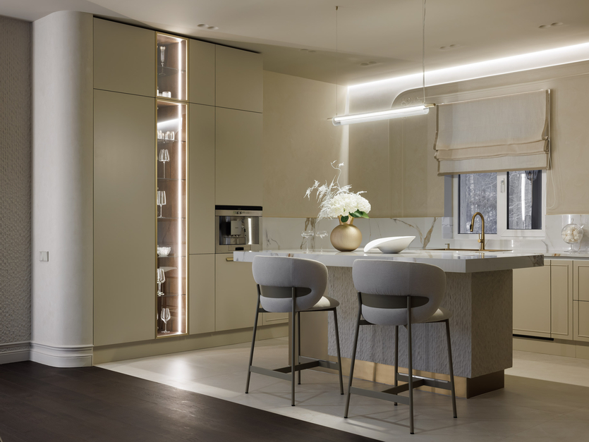 Современная классика с духом бунтарства: дом под Санкт-Петербургом