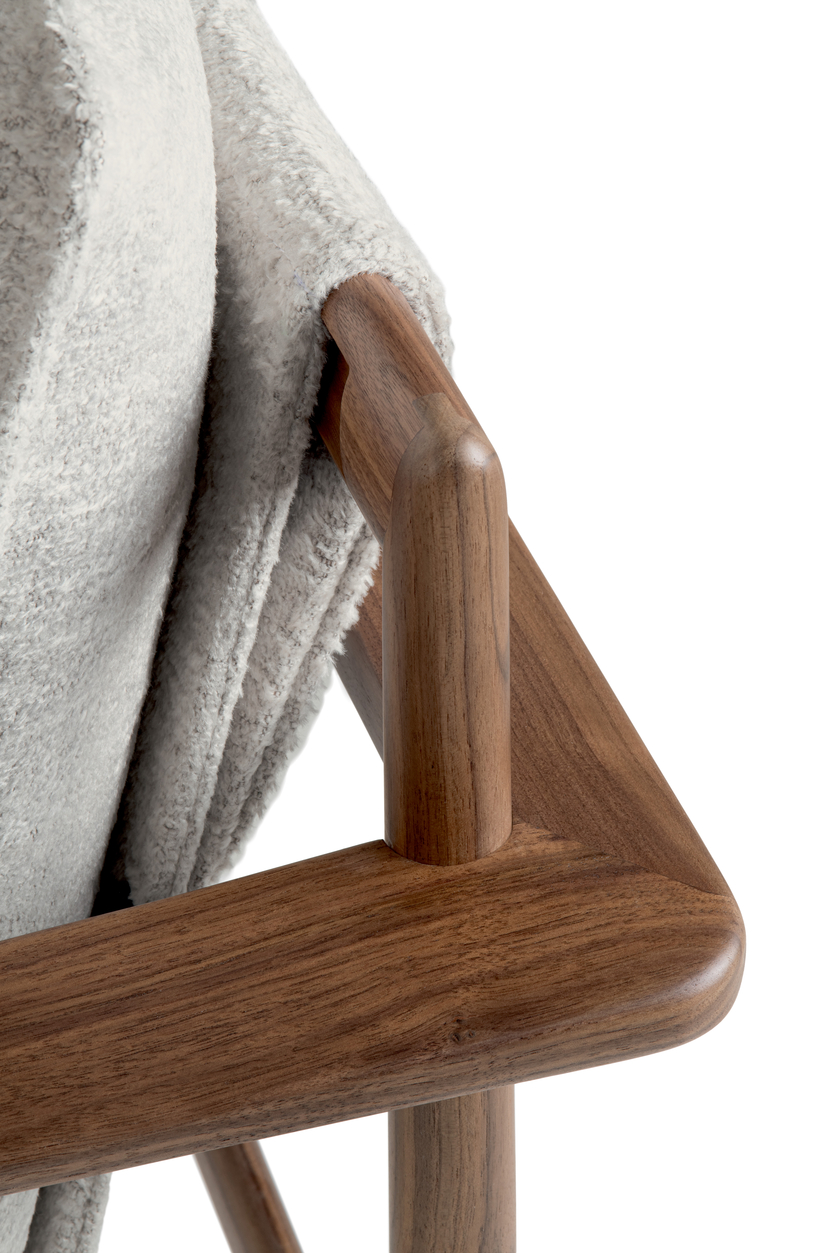 Италия-Япония: кросс-культурные кресла в гостиную