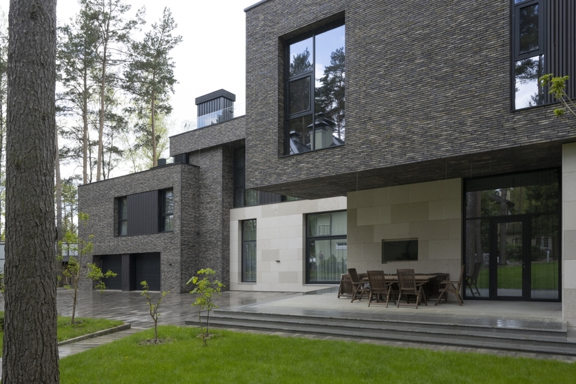 Дом, живущий в ритме леса