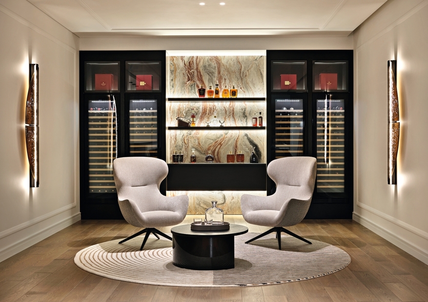 Интерьер с обложки: деревянный дом с необычной обстановкой