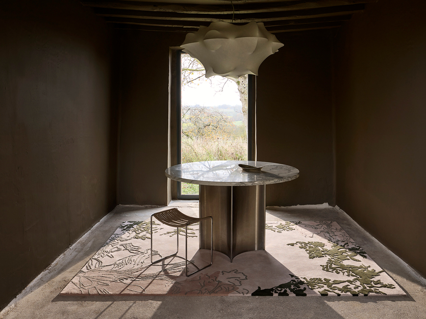 Новинки в гостиную: флористические ковры