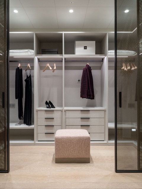 Стильная и функциональная гардеробная: 5 идей, как ее оформить