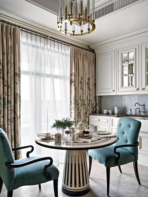 Потрясающая квартира в Санкт-Петербурге для большой семьи